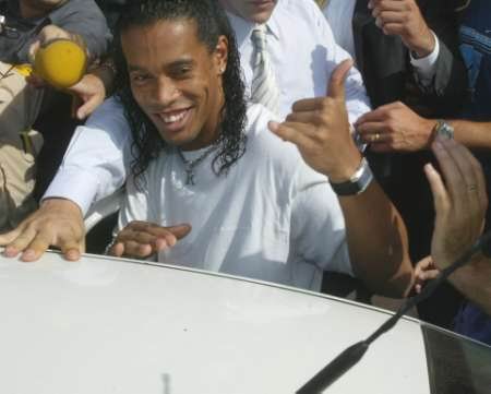 容一度出现 容一度出现