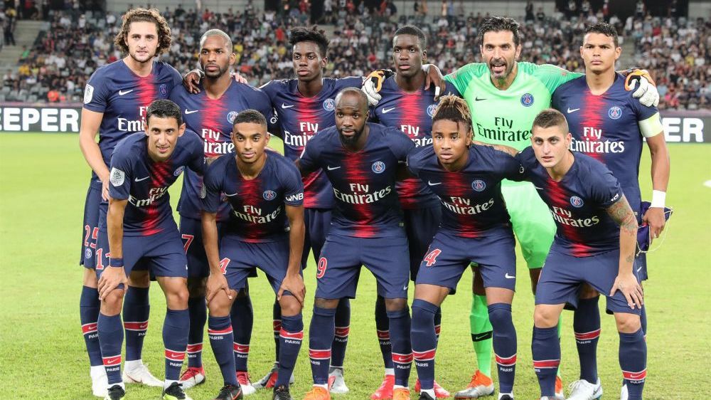 更显现出郑 更显现出郑