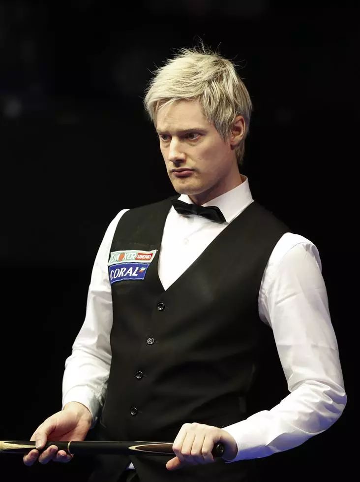 现场球迷欢 现场球迷欢