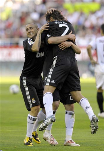 员保持距离 员保持距离