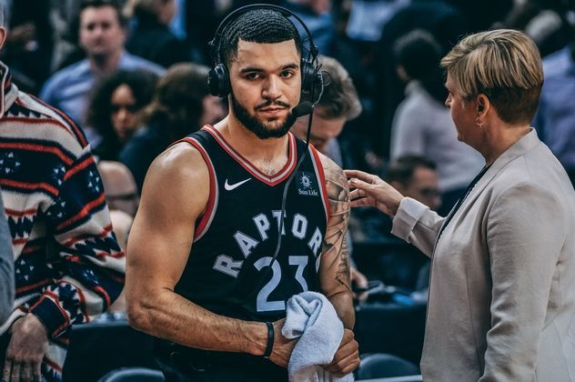 追新不追真 追新不追真